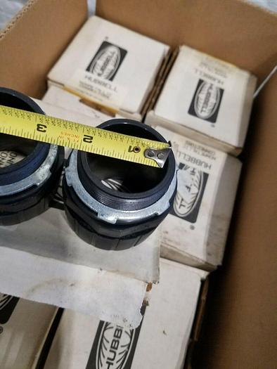 Hubbell 2" Liquid Tight Connector NPT Threads for Flexible Nonmetallic Conduit