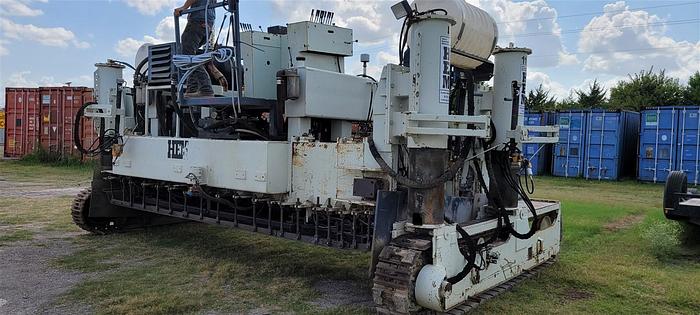 Used 2004 HEM 12-27 CONCRETE PAVER