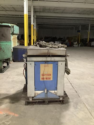Used PILLAR 500 LB HYDRAULIC BOX FURNACE