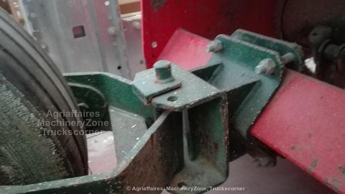 Usato 1999 Concept Trincia ST 200 con ruote posteriori semifor.