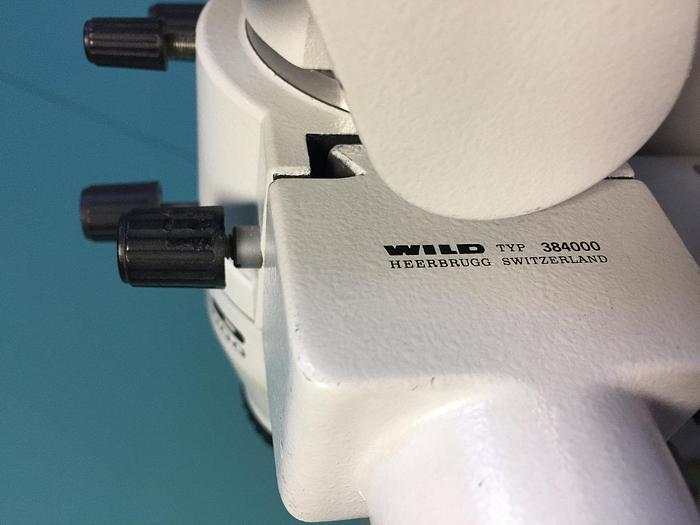 Used Wild Heerbrugg M650 w/2 Operationsmikroskop