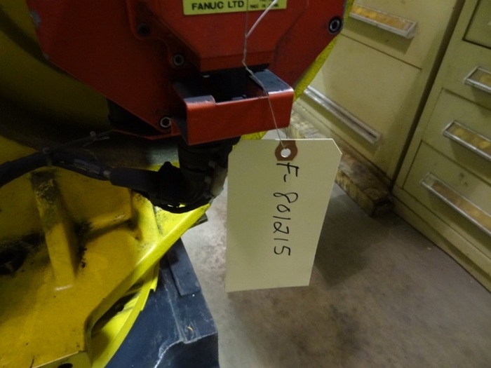 Used FANUC R2000iA/165F ROBOT W/RJ3iB CONTROLLER