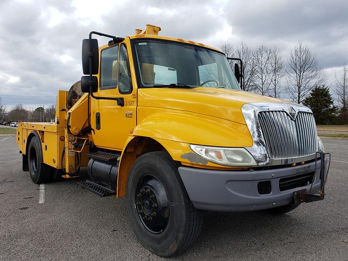 Used 2007 International 4300 w/ MTI 5200 35' Crane