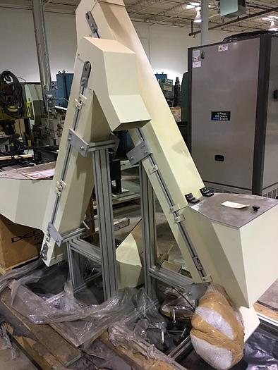 Used SDA SYSTEMS ELEVATOR PARTS CONVEYOR WITH RUBBER PADDLE BELT