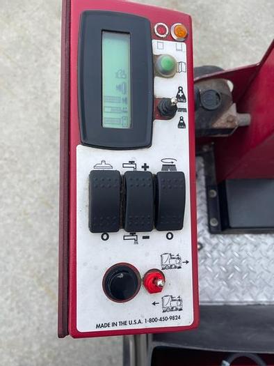 Used 2016 FACTORY CAT GTX-26D RIDER FLOOR SCRUBBER (DISC)