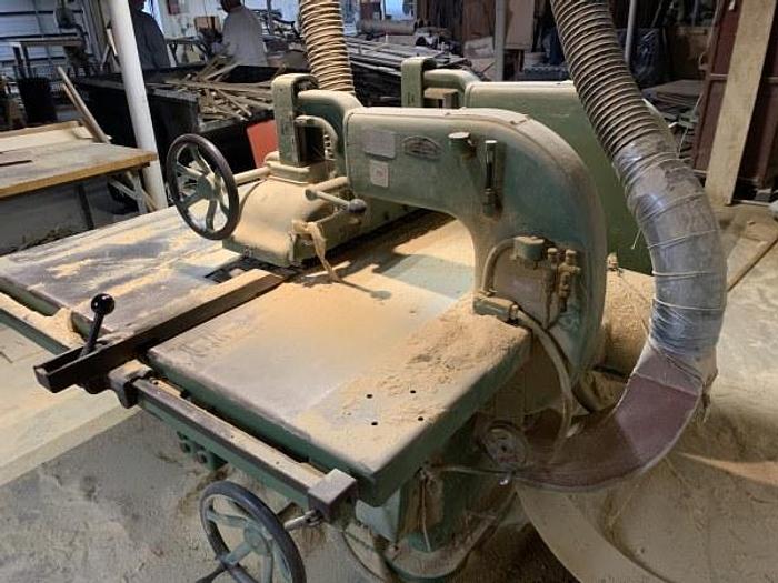 Used EKSTROM CARLSON E STRAIGHT-LINE RIPSAW