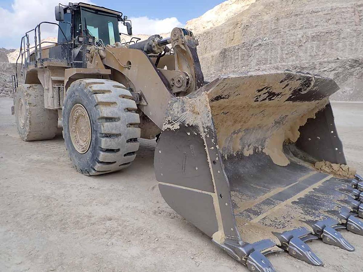 Used 05/2020 CATERPILLAR 988K