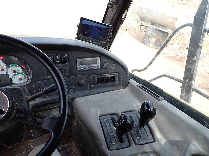 Used CATERPILLAR 740