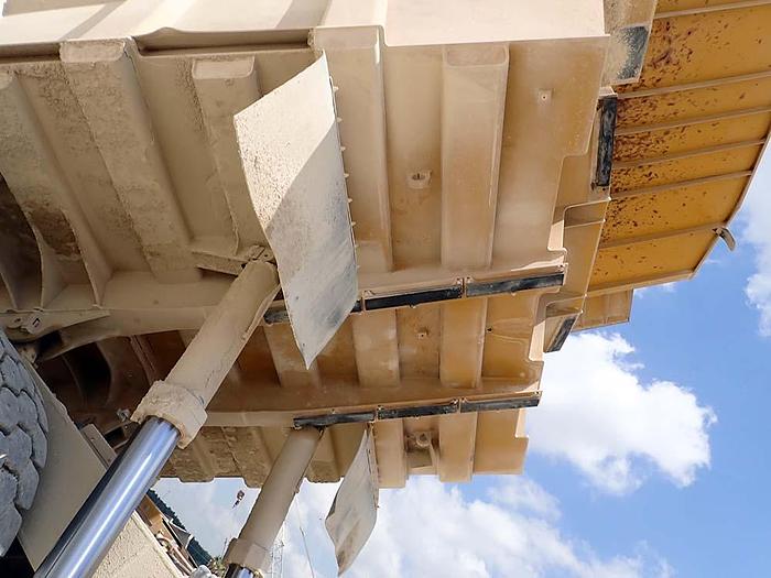 Used 2012 CATERPILLAR 775G