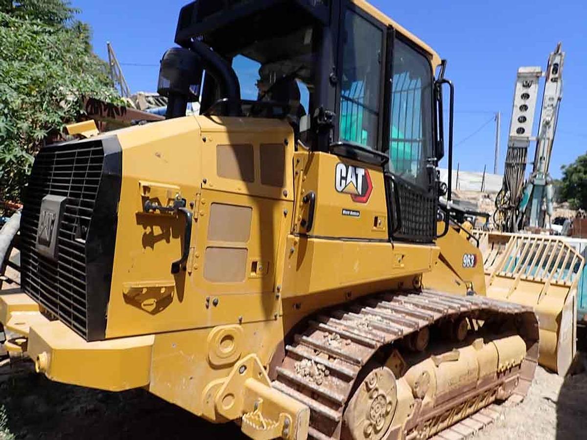 Used 2024 CATERPILLAR 963 WH
