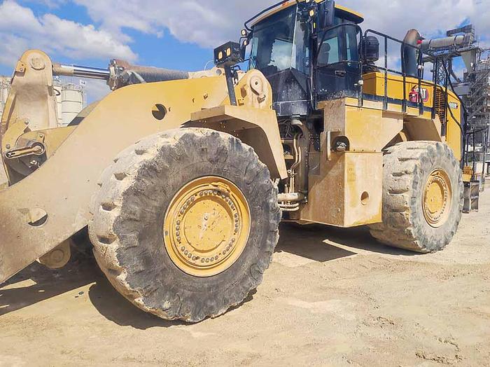 Used 2021 CATERPILLAR 988K