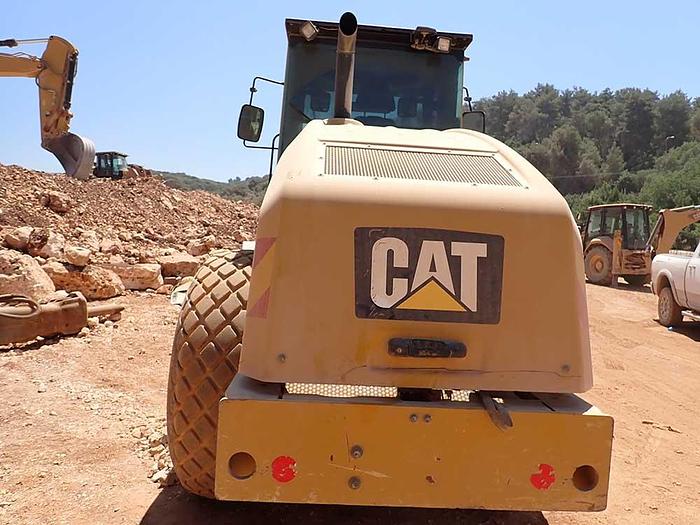 Used 2018 CATERPILLAR CS64B
