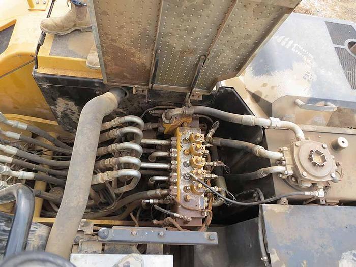 Used 2016 Caterpillar M320F