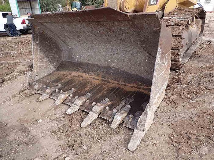 Used 2013 CATERPILLAR 963D