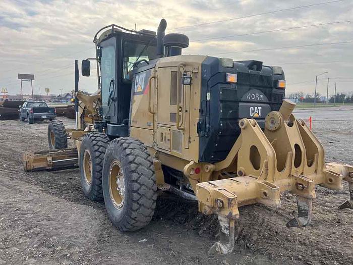 Used 2012 CATERPILLAR 140M2
