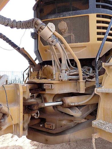 Used CATERPILLAR 740