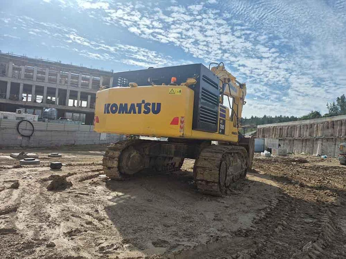 Used 2024 KOMATSU PC700LC-11EO