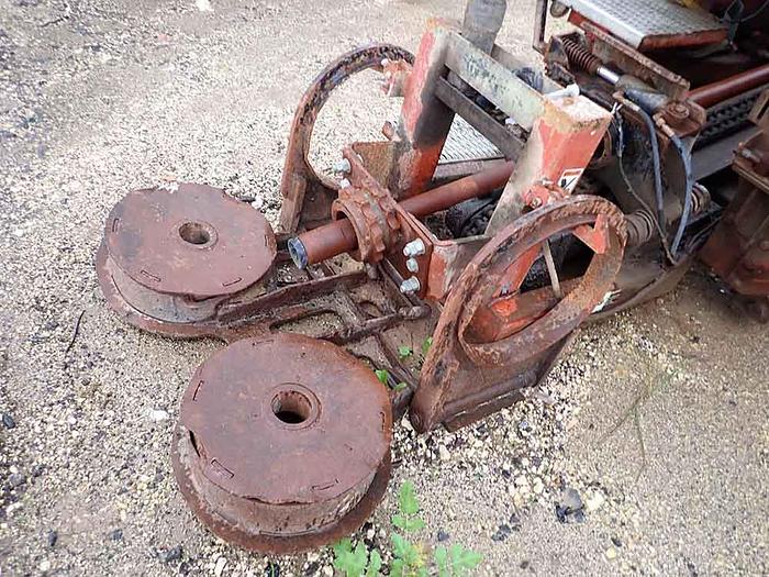 Used 2000 DITCH WITCH JT4020