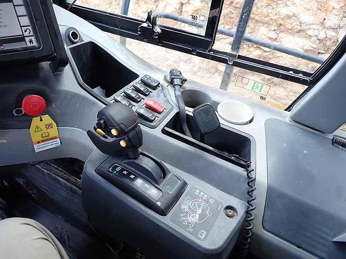 Used 2019 CATERPILLAR 745