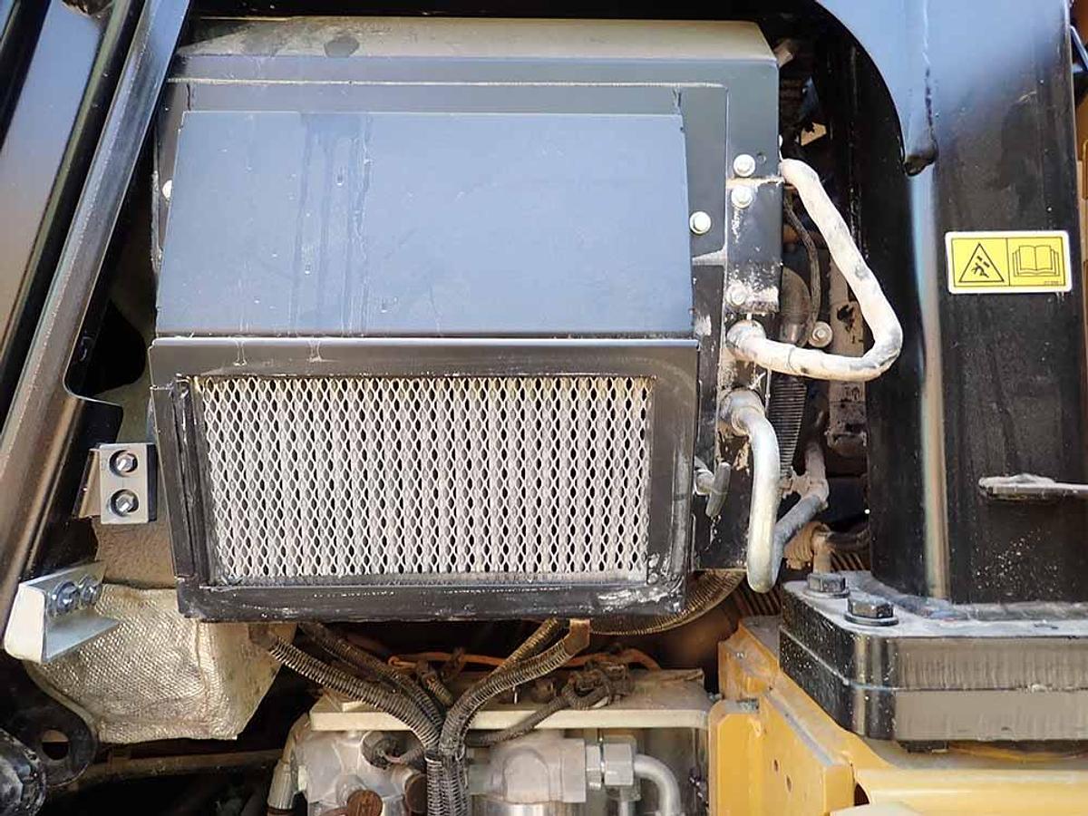 Used 2024 CATERPILLAR 963 WH