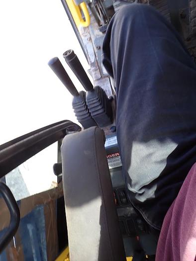 Used 2012 GROVE RT880E