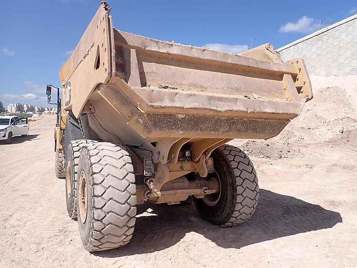 Used 2018 CATERPILLAR 730C2