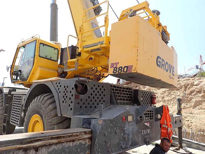 Used 2014 GROVE RT880E