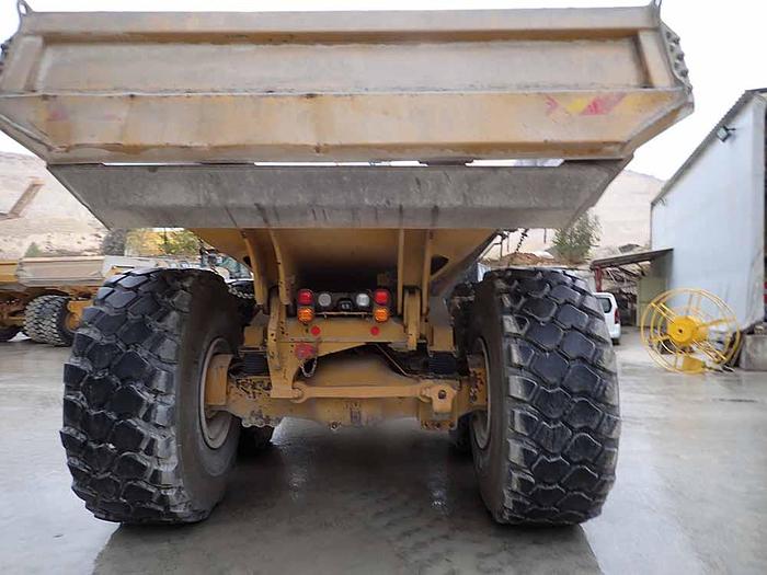 Used 2019 CATERPILLAR 745