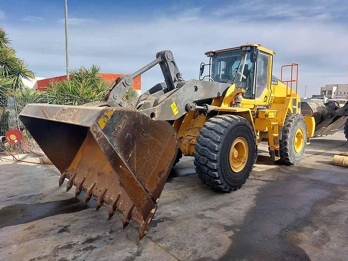 Used 2022 VOLVO L180H