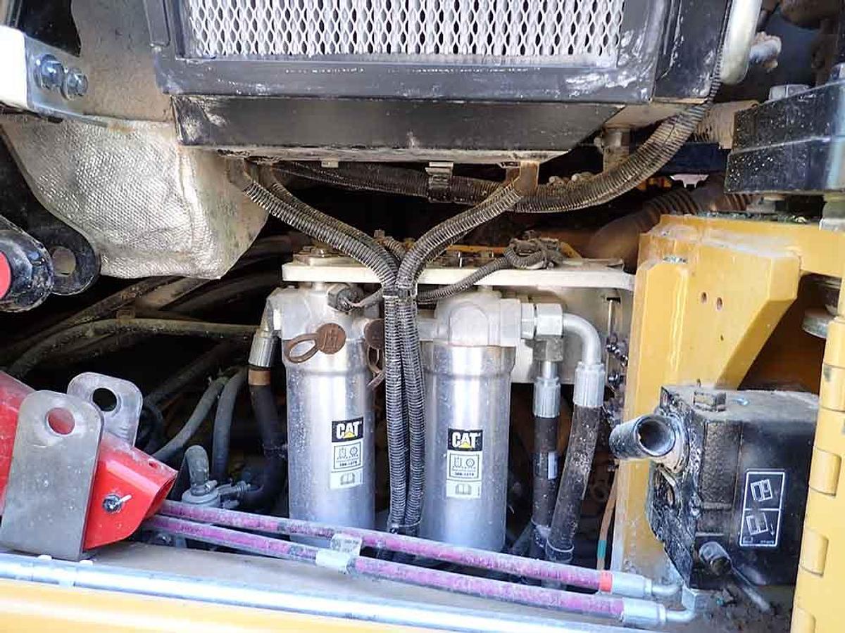 Used 2024 CATERPILLAR 963 WH