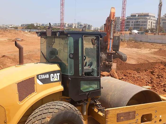Used 2015 CATERPILLAR CS64B - "EPA"