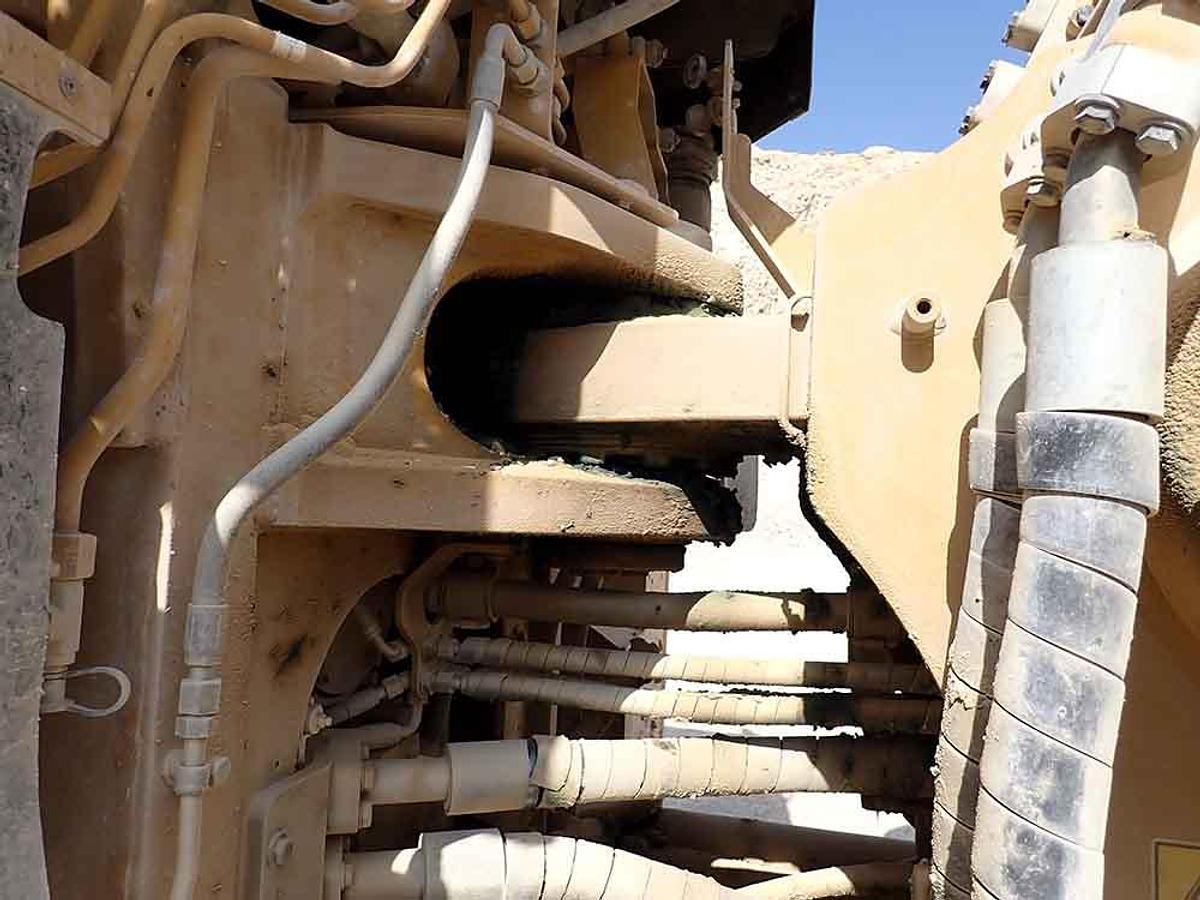 Used 2017 CATERPILLAR 988K