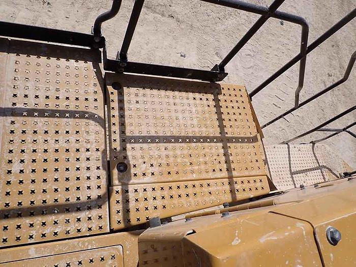 Used 06/2021 CATERPILLAR 988K