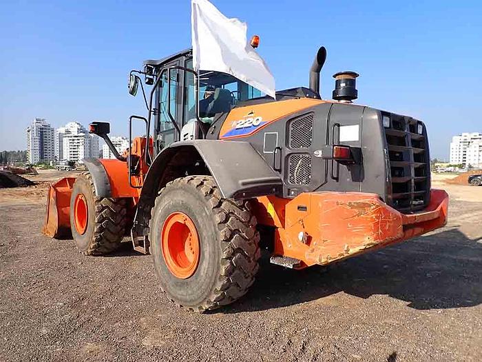 Used 20069 HITACHI ZW220-6