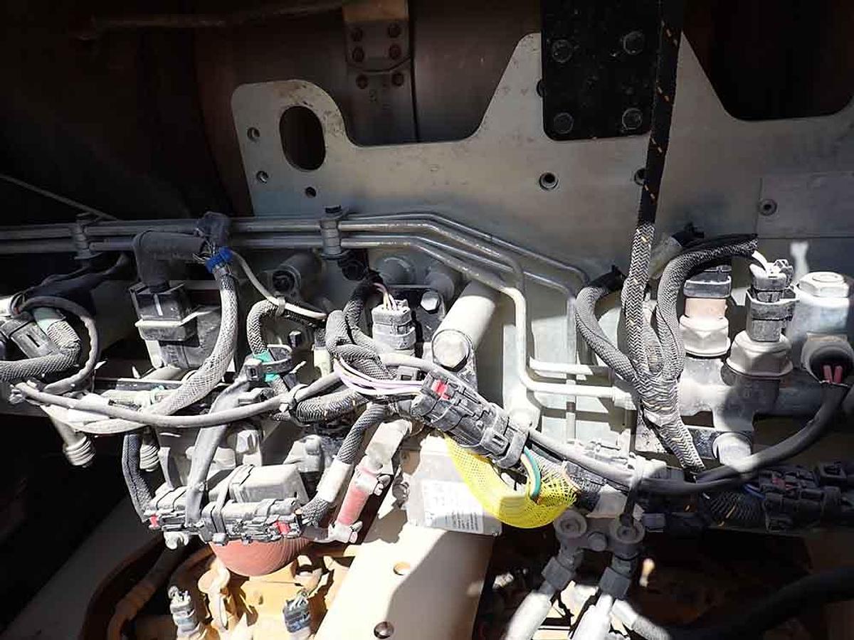 Used 2017 CATERPILLAR 988K