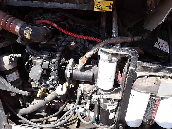 Used 2016 DITCH WITCH JT30AT