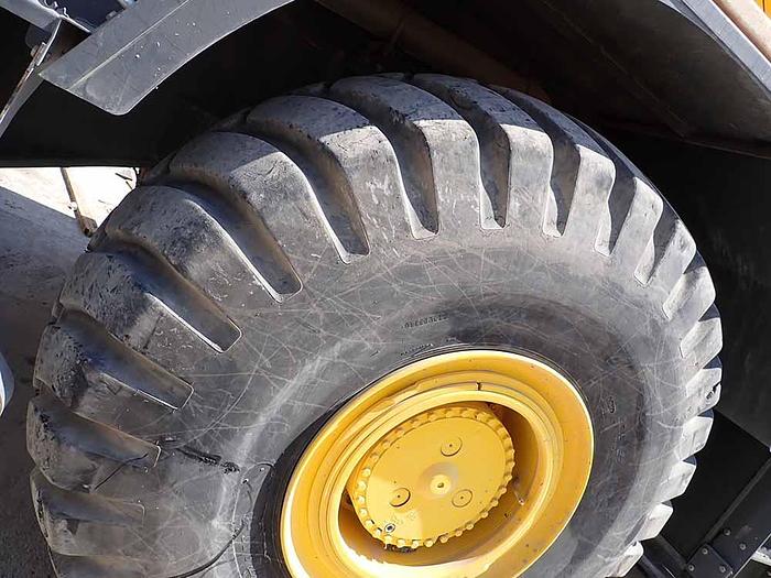 Used 2014 GROVE RT880E