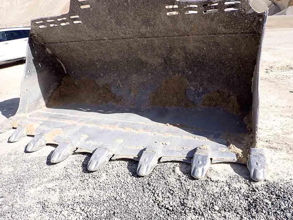 Used 2019 CATERPILLAR 988K