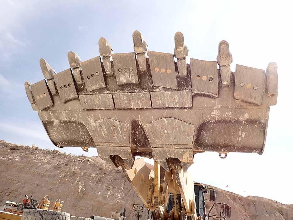 Used 2021 CATERPILLAR 988K