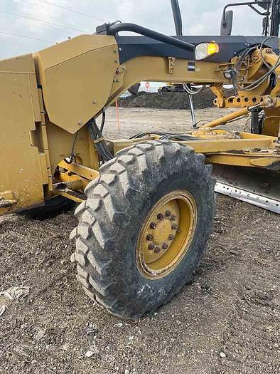 Used 2012 CATERPILLAR 140M2
