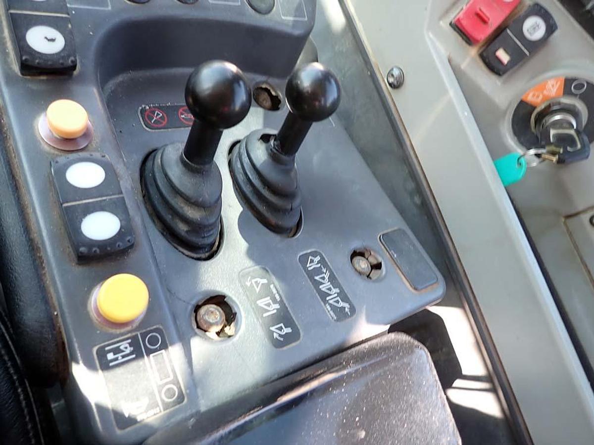 Used 2019 CATERPILLAR 988K