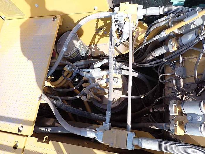 Used 2018 CATERPILLAR 336FL