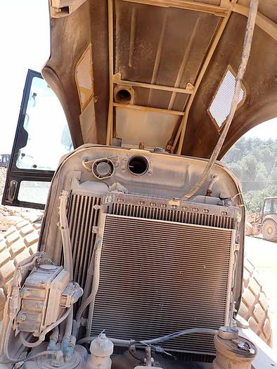 Used 2018 CATERPILLAR CS64B