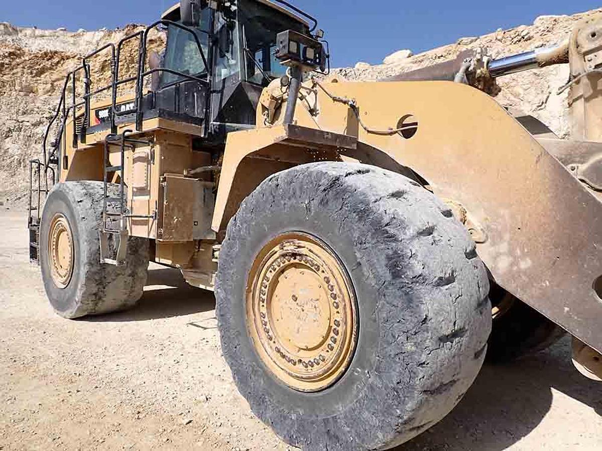 Used 2017 CATERPILLAR 988K