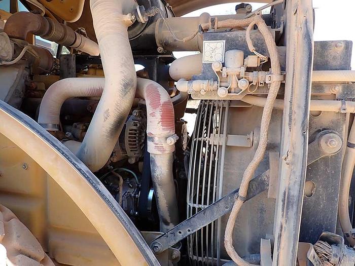 Used 2018 CATERPILLAR CS64B