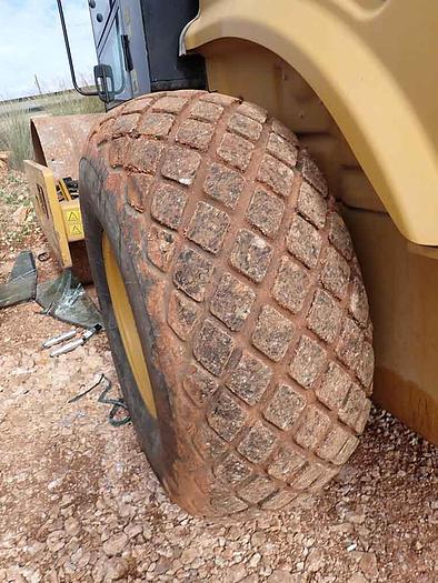 Used 2015 CATERPILLAR CS64B - "EPA"