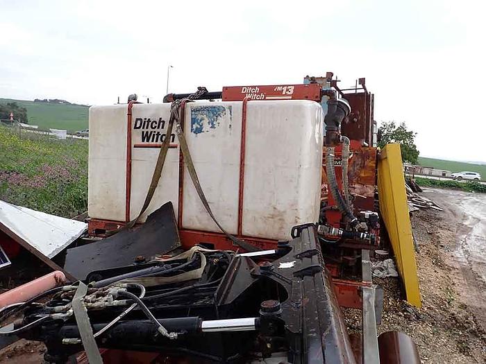 Used 2000 DITCH WITCH JT4020