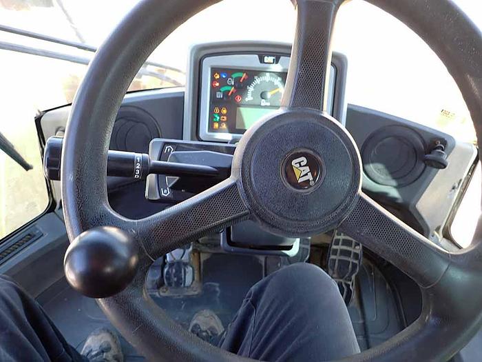 Used 2015 CATERPILLAR 950M