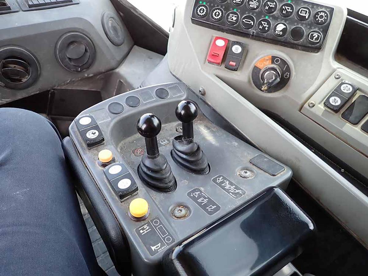 Used 2021 CATERPILLAR 988K