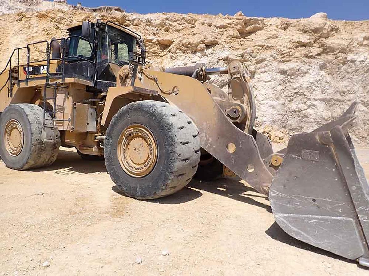 Used 2017 CATERPILLAR 988K